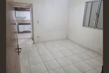 Quarto de casa para alugar com 2 quartos, 100m² em Vila Santana, São Paulo