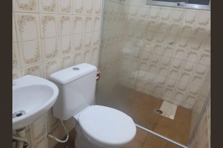 Banheiro de casa para alugar com 2 quartos, 100m² em Vila Santana, São Paulo