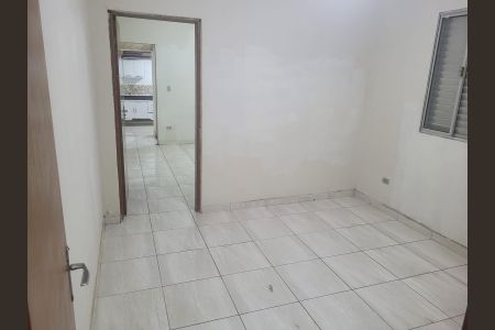 Quarto de casa para alugar com 2 quartos, 100m² em Vila Santana, São Paulo