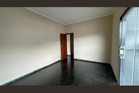 Quarto 1 de apartamento à venda com 2 quartos, 240m² em Jardim Carioca, Rio de Janeiro