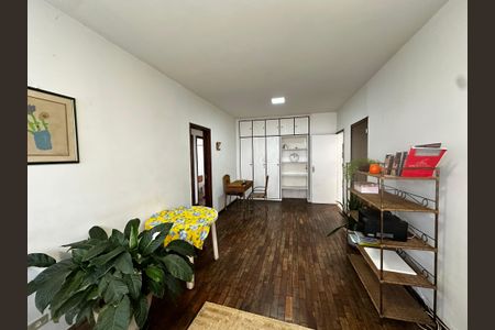 Apartamento à venda com 3 quartos, 120m² em Grajaú, Belo Horizonte