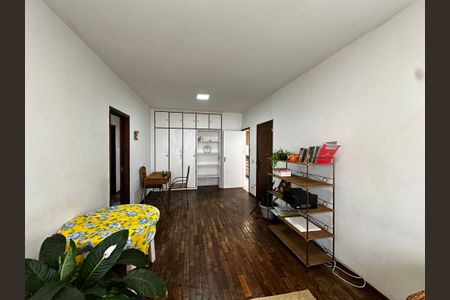 Apartamento à venda com 3 quartos, 120m² em Grajaú, Belo Horizonte