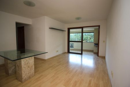 Sala de apartamento à venda com 3 quartos, 100m² em Tristeza, Porto Alegre