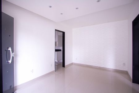 Sala de casa para alugar com 1 quarto, 125m² em Paraíso, São Gonçalo