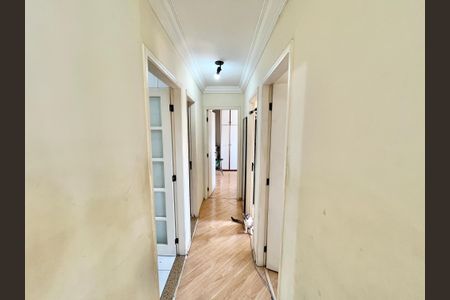 Corredor de apartamento à venda com 3 quartos, 76m² em Jardim Santa Ines, São Paulo