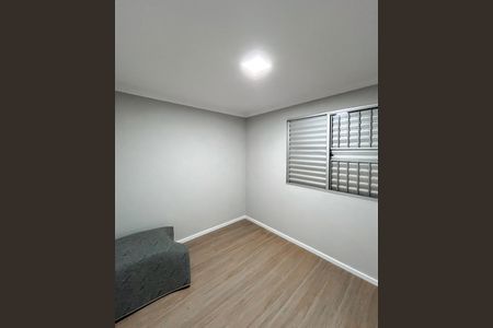 Quarto 2 de apartamento para alugar com 2 quartos, 56m² em Vila Caraguata, São Paulo