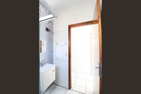 Casa para alugar com 2 quartos, 75m² em Vila Nova Galvão, São Paulo