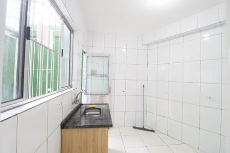 Casa para alugar com 1 quarto, 58m² em Vila Nova Galvão, São Paulo