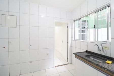 Casa para alugar com 1 quarto, 58m² em Vila Nova Galvão, São Paulo