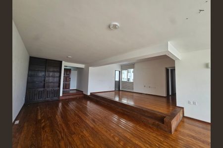 Sala de apartamento para alugar com 4 quartos, 243m² em Canela, Salvador