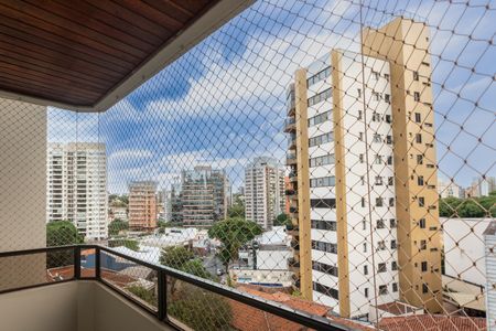 Vista da Sala de apartamento para alugar com 4 quartos, 125m² em Cambuí, Campinas
