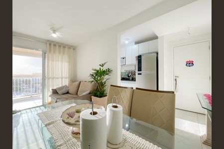 Sala de apartamento à venda com 2 quartos, 50m² em Jardim Roberto, Osasco