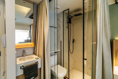 Banheiro de kitnet/studio à venda com 1 quarto, 25m² em Butantã, São Paulo