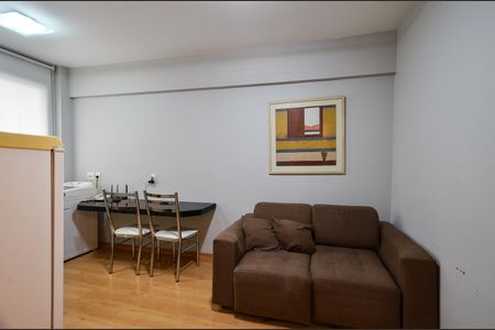 Sala Ambientes de apartamento para alugar com 1 quarto, 29m² em Savassi, Belo Horizonte