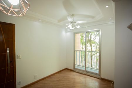 SALA de apartamento para alugar com 2 quartos, 45m² em Jardim Centenario, São Paulo