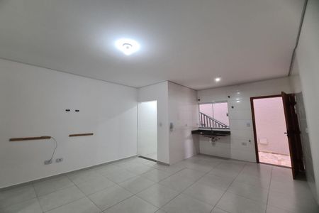 Sala / Cozinha de apartamento para alugar com 1 quarto, 35m² em Cidade São Mateus, São Paulo