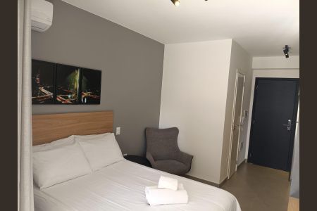 Sala/Quarto de kitnet/studio para alugar com 1 quarto, 25m² em Moema, São Paulo