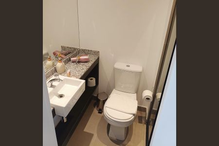 Banheiro de kitnet/studio para alugar com 1 quarto, 25m² em Moema, São Paulo