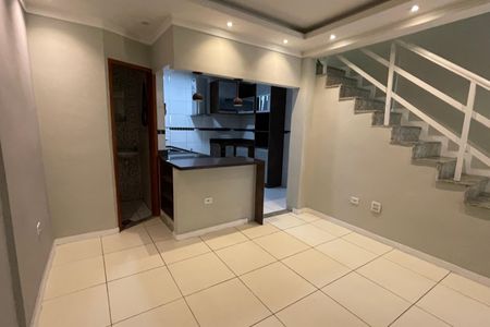 Sala de casa para alugar com 2 quartos, 90m² em Jardim Vinte E Cinco de Agosto, Duque de Caxias