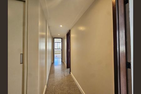 Apartamento para alugar com 4 quartos, 207m² em Pituba, Salvador