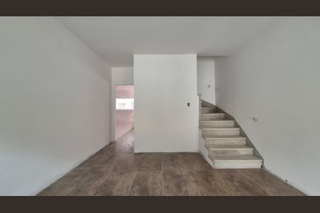 Sala de casa para alugar com 2 quartos, 148m² em Vila Valparaíso, Santo André