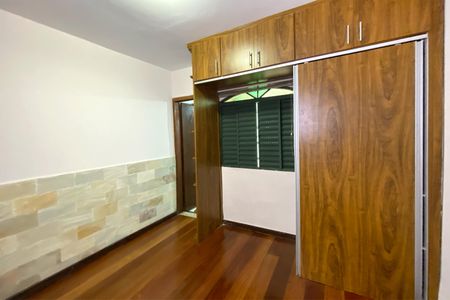 Suite 1 de casa para alugar com 4 quartos, 85m² em Dom Cabral, Belo Horizonte