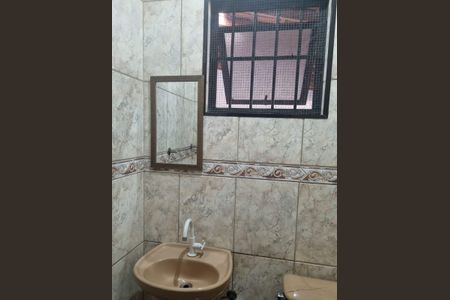 Banheiro de casa à venda com 4 quartos, 90m² em Parque Santa Madalena, São Paulo