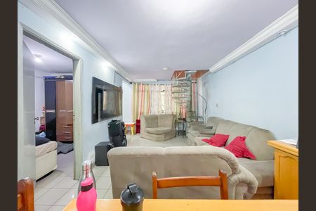 Sala de casa à venda com 6 quartos, 220m² em Metalúrgicos, Osasco