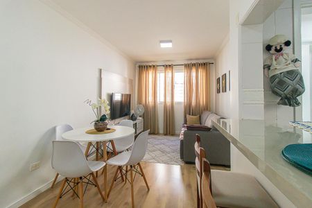 Sala de apartamento para alugar com 2 quartos, 52m² em Capão Raso, Curitiba