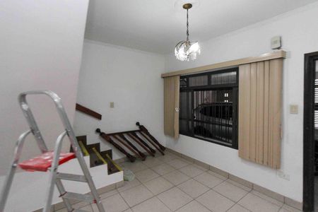 Sala de casa para alugar com 4 quartos, 200m² em Vila Antonieta, São Paulo