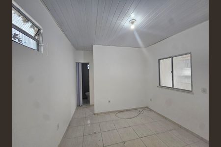 sala de casa para alugar com 2 quartos, 43m² em Imbuí, Salvador