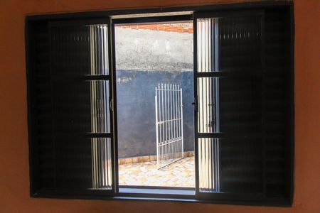 Vista do Quarto de casa para alugar com 1 quarto, 60m² em Vila Carmosina, São Paulo