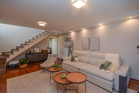 Casa para alugar com 3 quartos, 168m² em Jardim Satelite, São Paulo