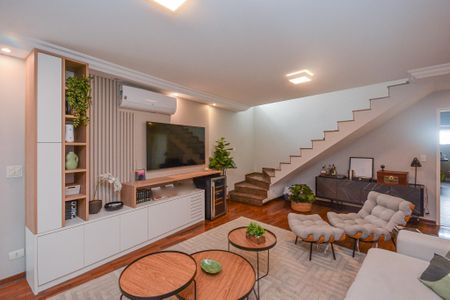 Casa para alugar com 3 quartos, 168m² em Jardim Satelite, São Paulo