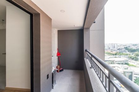 Varanda de apartamento à venda com 2 quartos, 60m² em Vila Militar, Barueri