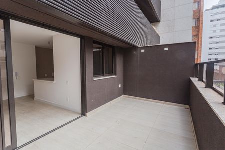 Varanda na Sala de apartamento para alugar com 3 quartos, 124m² em Lourdes, Belo Horizonte