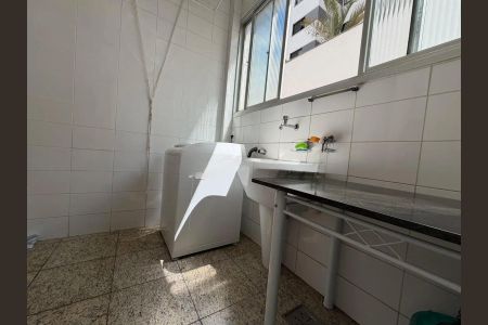 Apartamento para alugar com 4 quartos, 230m² em Buritis, Belo Horizonte
