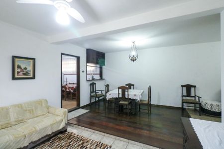 Sala de casa para alugar com 4 quartos, 350m² em Centro, Diadema