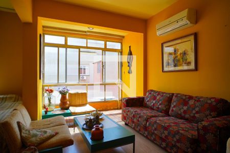 Sala de apartamento para alugar com 1 quarto, 50m² em Floresta, Porto Alegre