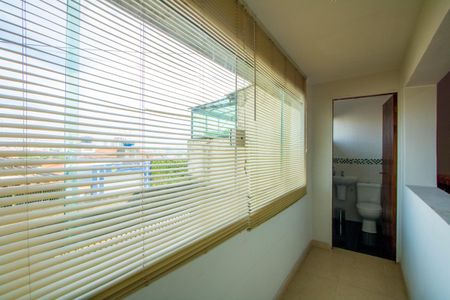 Sala de casa à venda com 3 quartos, 242m² em Vila Aquilino, Santo André