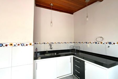 Sala de casa para alugar com 1 quarto, 45m² em Dom Cabral, Belo Horizonte