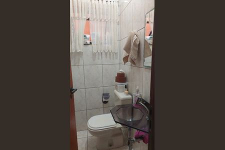 Banheiro de casa à venda com 3 quartos, 150m² em Parque Residencial Oratorio, São Paulo