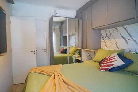 Quarto de apartamento para alugar com 1 quarto, 88m² em Jardim do Salso, Porto Alegre