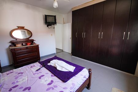 Quarto 1 de casa para alugar com 2 quartos, 70m² em Cidade Ocian, Praia Grande