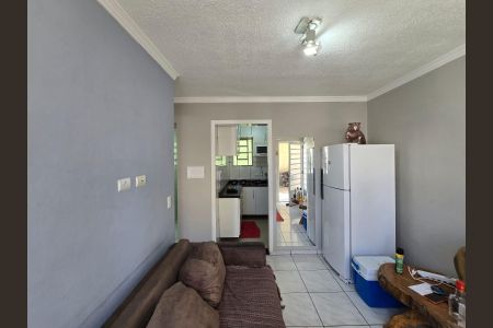 Sala de casa de condomínio para alugar com 2 quartos, 42m² em Vila Carmela I, Guarulhos