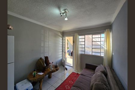Sala de casa de condomínio para alugar com 2 quartos, 42m² em Vila Carmela I, Guarulhos