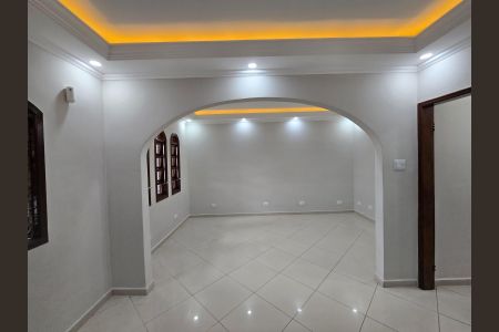 Sala de casa para alugar com 3 quartos, 180m² em Vila Santa Maria, Guarulhos