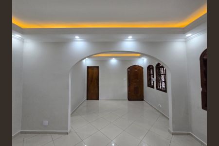 Sala de casa para alugar com 3 quartos, 180m² em Vila Santa Maria, Guarulhos