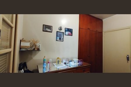 Quarto de casa para alugar com 3 quartos, 300m² em Jardim das Flores, São Paulo