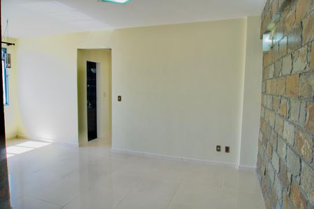 Sala de apartamento à venda com 3 quartos, 75m² em Carlos Prates, Belo Horizonte